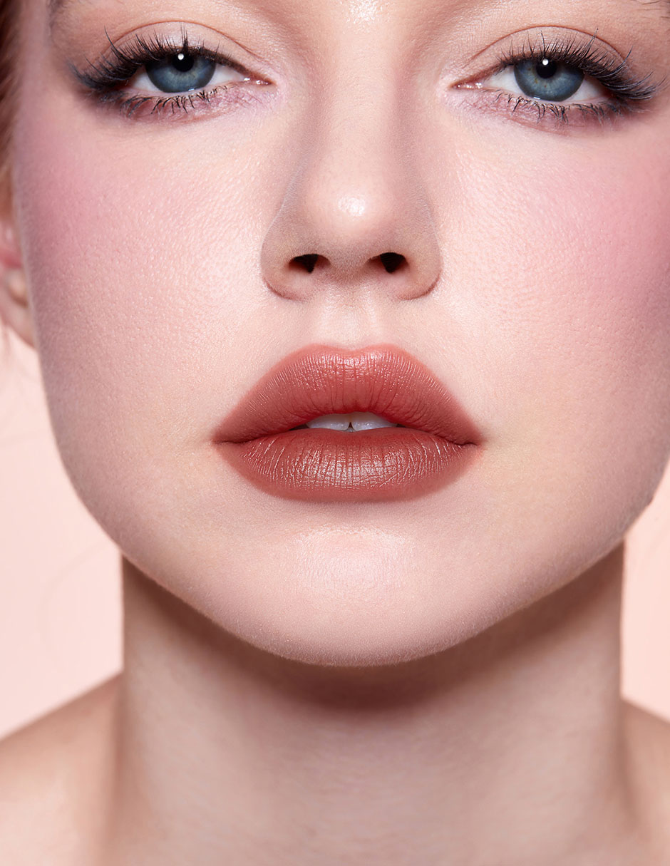 Labial mate Take A Hint 2